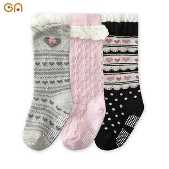 Разпродажба, 3 чифта детски Чорапи, Памучни Нескользящие Сладки Чорапи до Коляното За Новородени Бебета, От 0 до 2 Години, Детски Модерни Подаръци За Момичета
